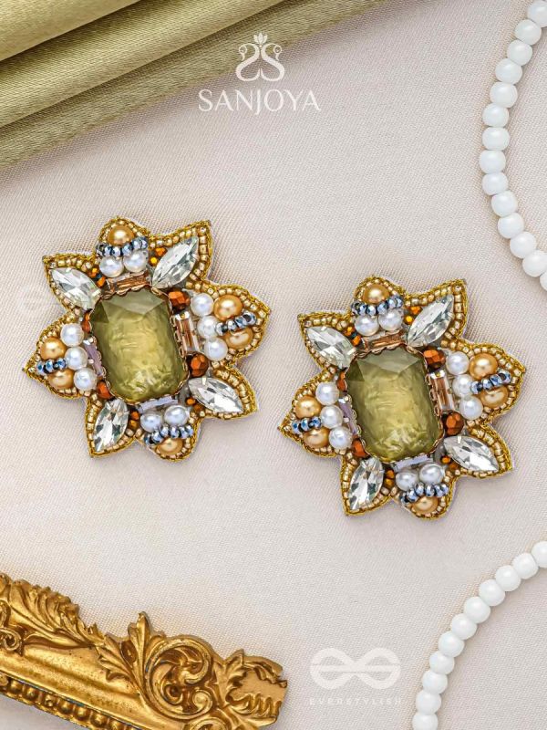 DYAUTA - STAR-LIKE GLOW - STONE, BEADS AND PEARLS EMBROIDERED STUD EARRINGS