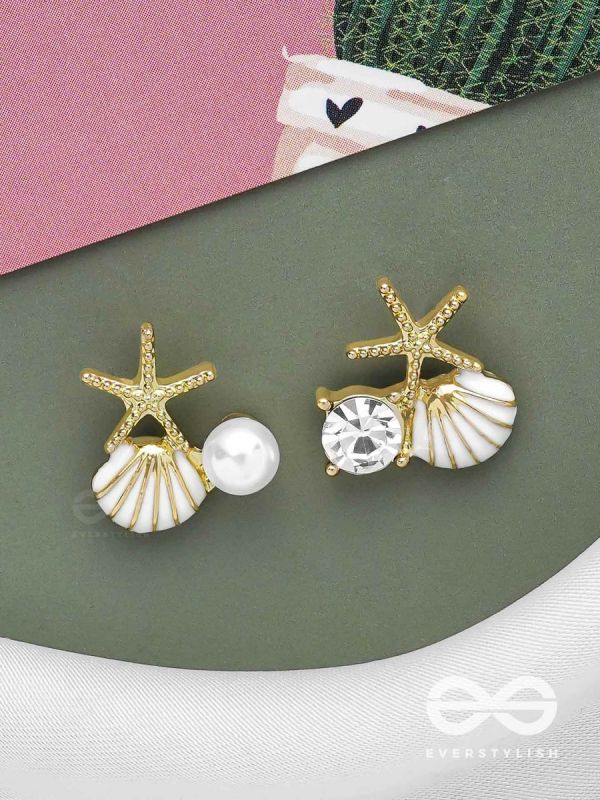 STARFISH & SEASHELL WISHES - GOLDEN AND WHITE EMBELLISHED STUD EARRINGS