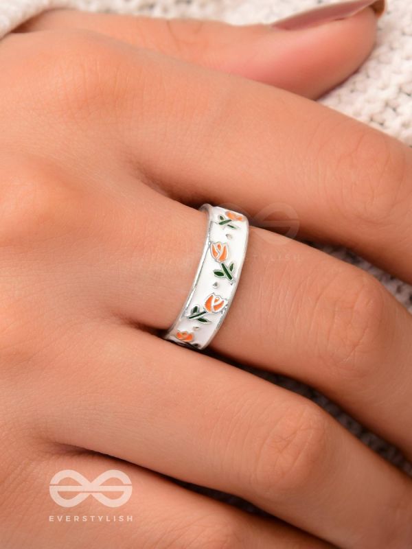 TULIP TIMES - SILVER RING (ADJUSTABLE)