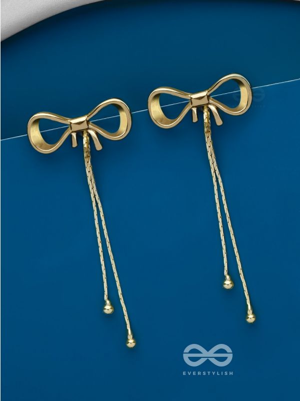 THE MYSTICAL BOW - CLASSIC GOLDEN EARRINGS