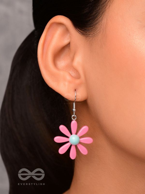 Flipkart.com - Buy DESTINY JEWEL'S Trendy Korean Design Pink Acrylic  Vintage Geometric C-Shaped Hoop Earrings Set Acrylic Hoop Earring Online at  Best Prices in India