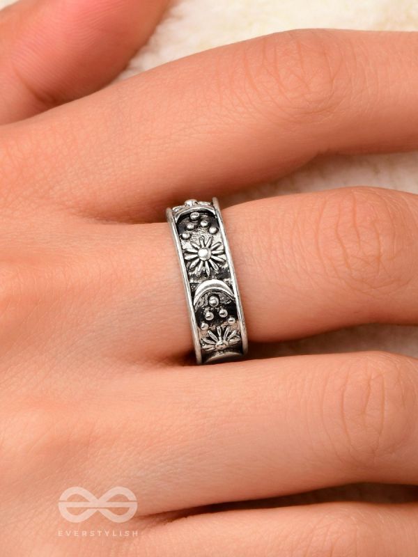 CELESTIAL LEGACY - STATEMENT SILVER RING (ADJUSTABLE)