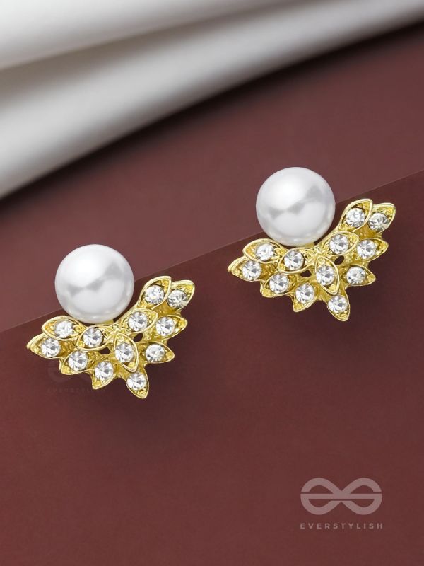 PEARLS IN PARADISE - GOLDEN EMBELLISHED EARRINGS