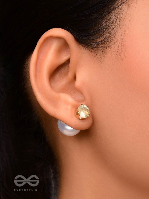 A MYSTIC PEARL - GOLDEN EMBELLISHED EARRINGS (WHITE)
