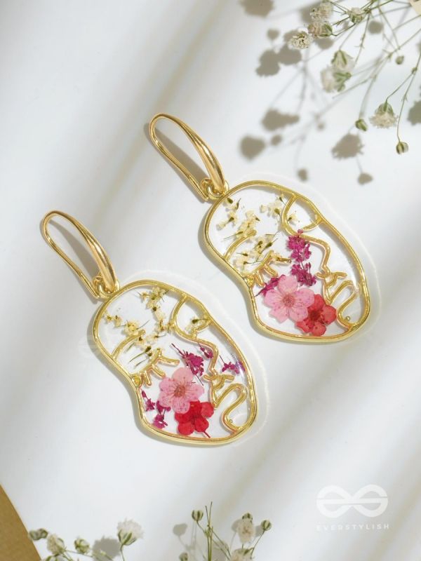 Rosie Reflections - Pressed Flower Resin Earrings