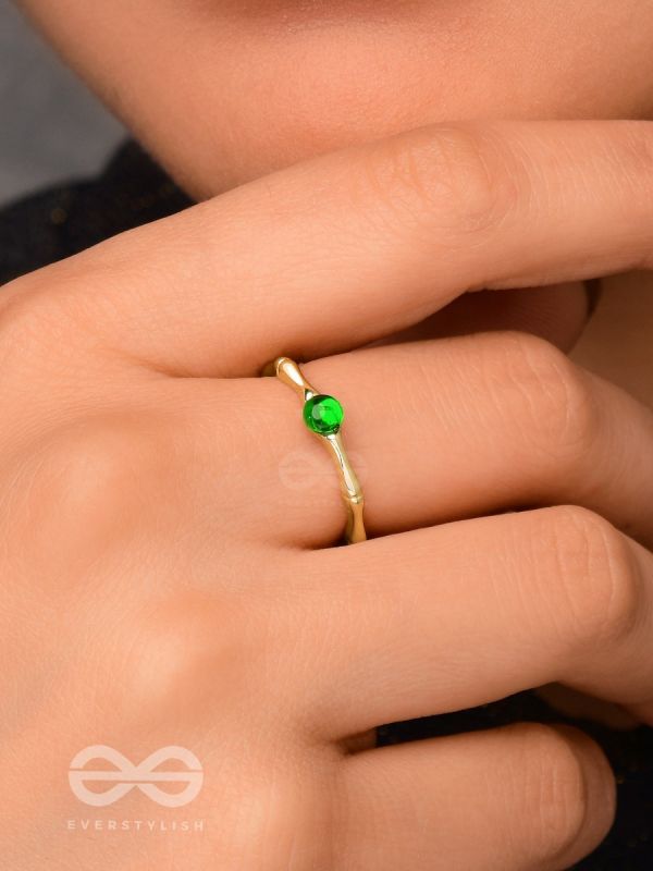 The Emerald Glow - Embellished Golden Ring