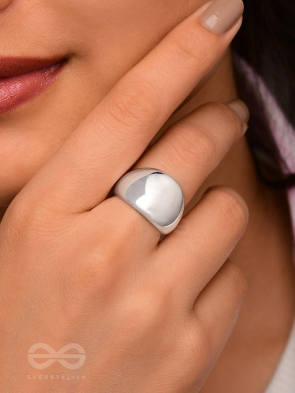 The Silver Stunner- Bold Silver Ring 