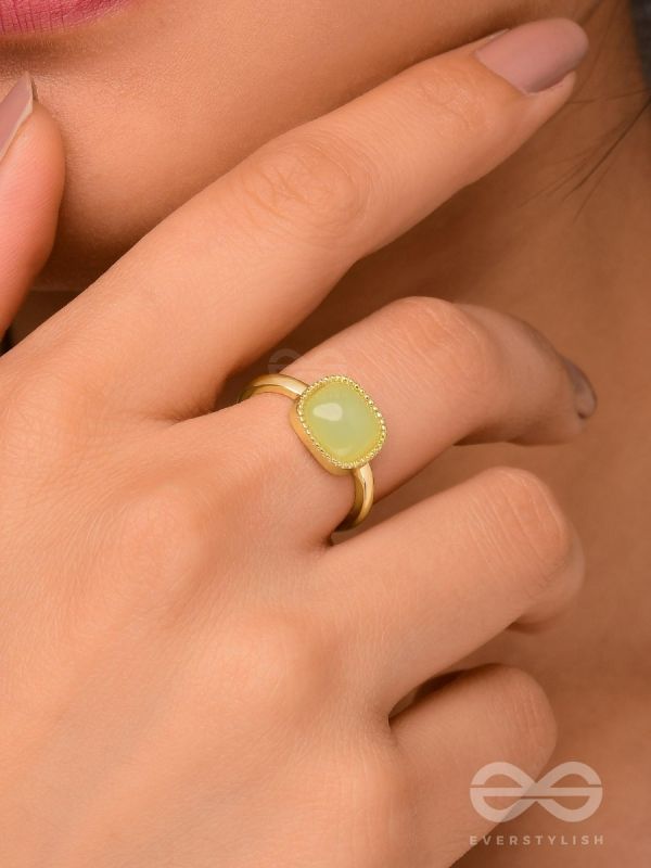 Lime Lush - Statement Golden Embellished Ring 
