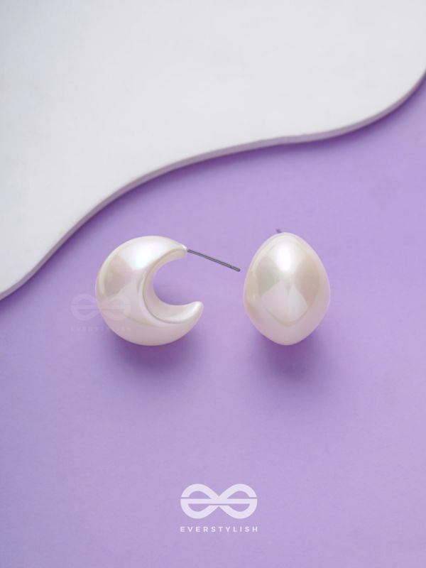 Groovy Arcs - Holographic Acrylic Earrings (White)