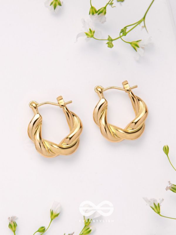 Twist N Turns - Golden Earrings