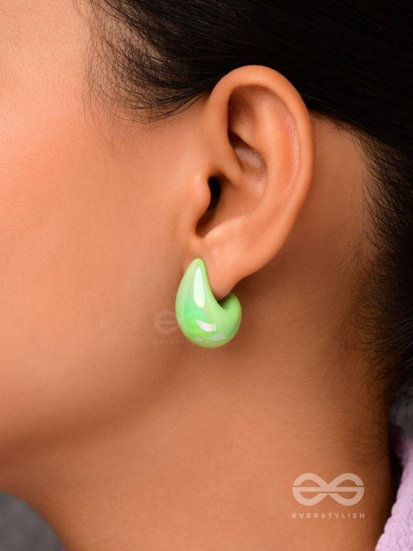 Shining Cresents - Holographic Acrylic Earrings (Green)