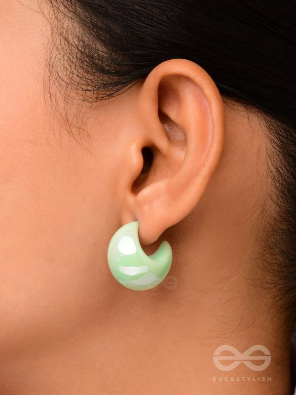 Shining Cresents - Holographic Earrings (Light Green)