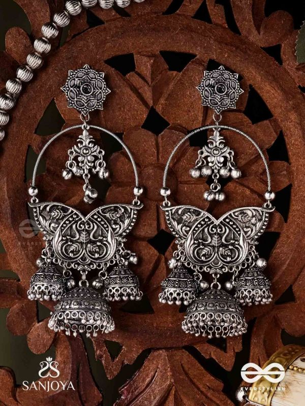  CHANDRAVALLARI-MOON VINE-SUBTLE SILVER CHANDBAALI ADORNED WITH GHUNGHROO'S