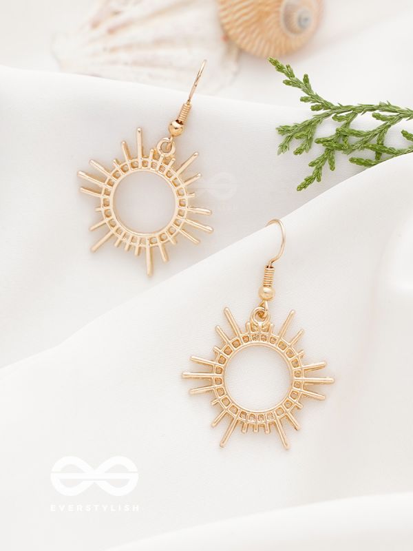 The Cute Little Sun - Golden Elegant Earrings