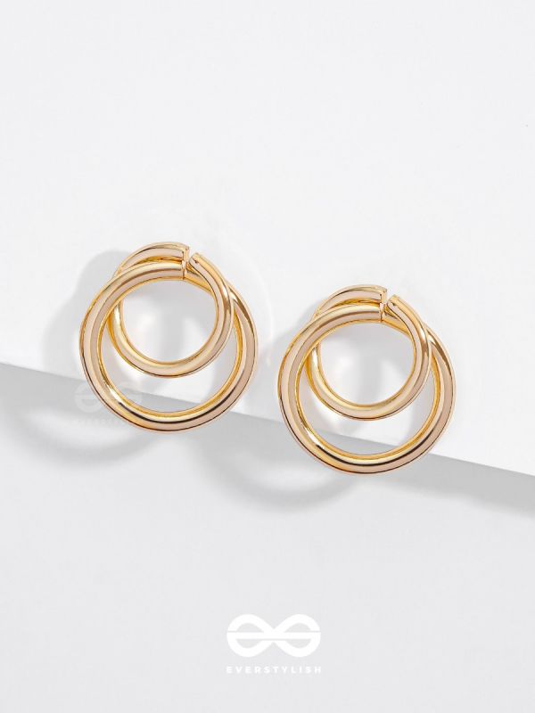 The Golden Intertwined Circles - Casual Daily-wear Studs