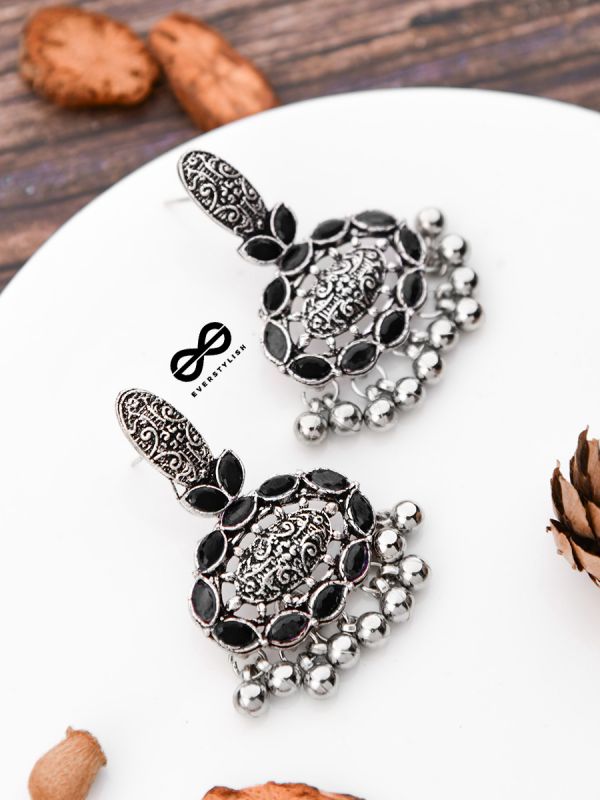 The Intricate Artistry (Onyx Black) - The Embellished Oxidised Collection